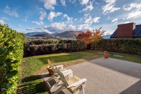 Photo of property in 25 Double Cone Road, Jacks Point, Queenstown, 9371