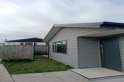 Photo of property in 22b Roberts Line, Kelvin Grove, Palmerston North, 4414