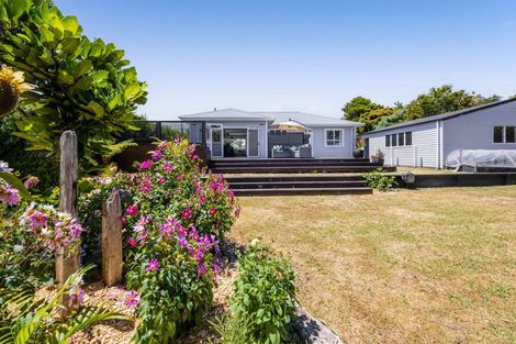 Photo of property in 110 Manawapou Road, Hawera, 4610