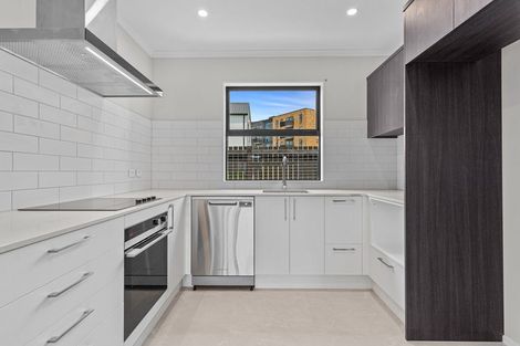 Photo of property in 5 Te Rito Road, Hobsonville, Auckland, 0616