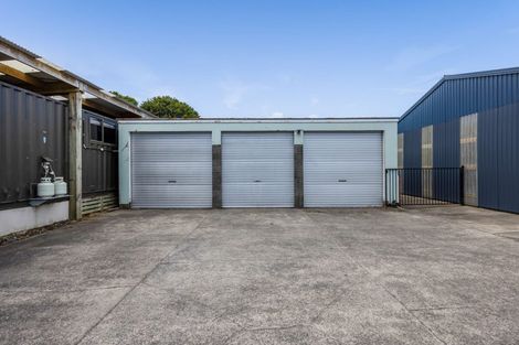 Photo of property in 44 Oberon Street, Stratford, 4332
