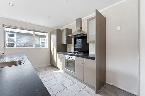 Photo of property in 88 Tukapa Street, Westown, New Plymouth, 4310