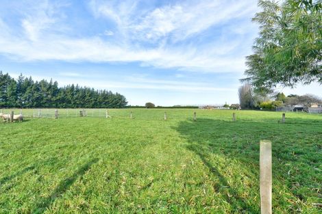 Photo of property in 93 Seaward Road, Edendale, 9825