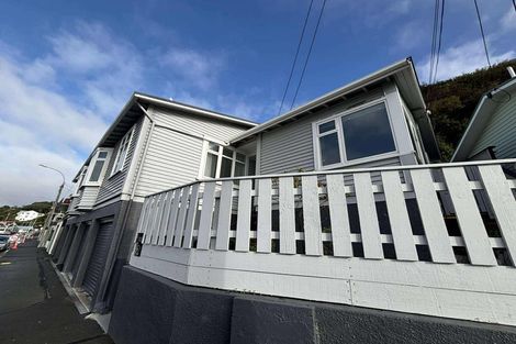 Photo of property in 424 Evans Bay Parade, Hataitai, Wellington, 6021