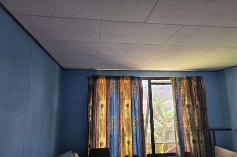 Photo of property in 1/15 Starforth Place, Henderson, Auckland, 0612
