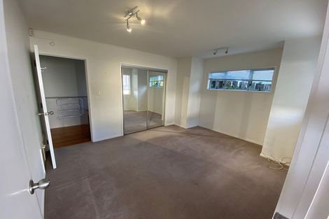 Photo of property in 3/17 Commodore Parry Road, Castor Bay, Auckland, 0620