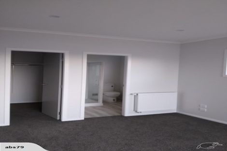 Photo of property in 18 Schooner Drive, Whitby, Porirua, 5024