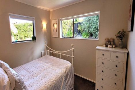 Photo of property in 82 Mchardy Street, Havelock North, 4130