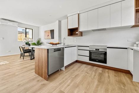 Photo of property in 37 Claude Road, Hillpark, Auckland, 2102