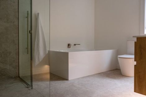 Photo of property in 17 Taruna Place, Havelock North, 4130