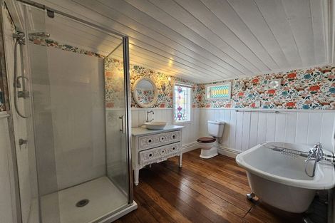 Photo of property in 42 Cameron Road, Bluff Hill, Napier, 4110