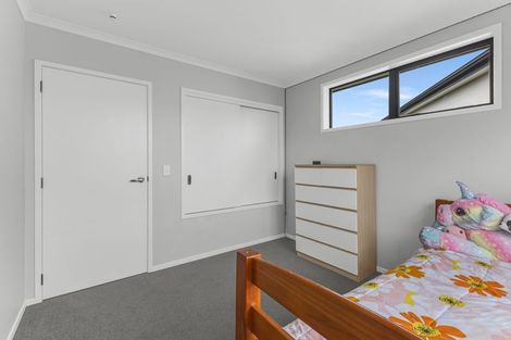 Photo of property in 14 Discovery Place, Marfell, New Plymouth, 4310