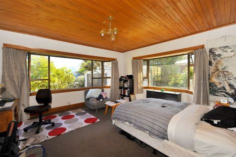 Photo of property in 102 Rattray Street, Riccarton, Christchurch, 8041