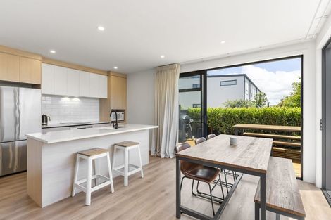 Photo of property in 1/48 Salisbury Road, Birkdale, Auckland, 0626