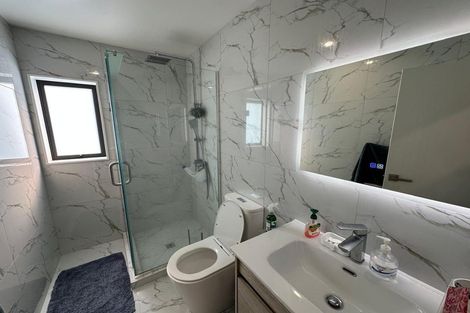 Photo of property in 30a Godley Road, Green Bay, Auckland, 0604