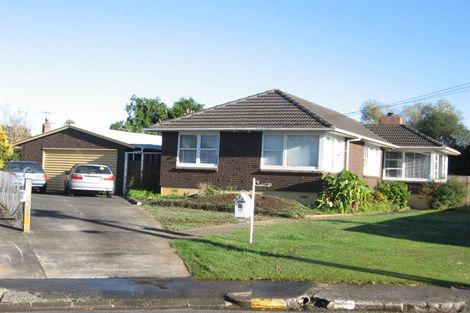 Photo of property in 18 Clendon Place, Manurewa, Auckland, 2102