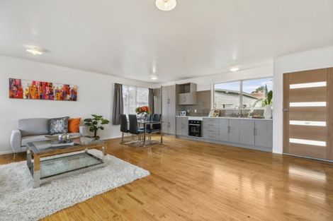 Photo of property in 13 Fairlight Place, Manurewa, Auckland, 2102