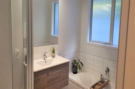 Photo of property in 19 Mooring Close, Whitby, Porirua, 5024