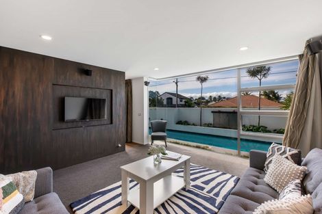 Photo of property in 76 Bay Street, Red Beach, 0932