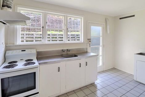 Photo of property in 40 Hathaway Avenue, Karori, Wellington, 6012