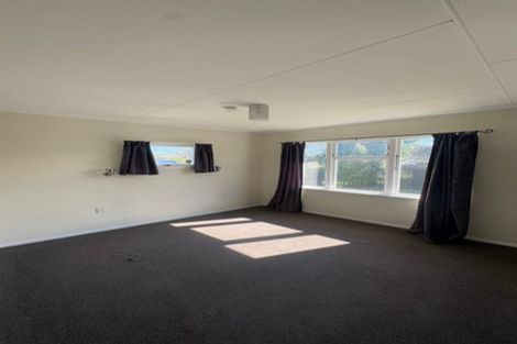 Photo of property in 63 Anakiwa Street, Kelvin Grove, Palmerston North, 4414