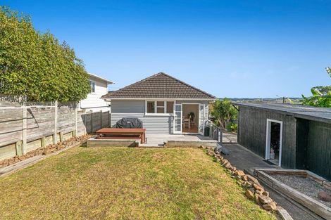 Photo of property in 38 Puriri Street, Helensville, 0800