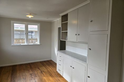Photo of property in 10 Clark Street, Manurewa, Auckland, 2102