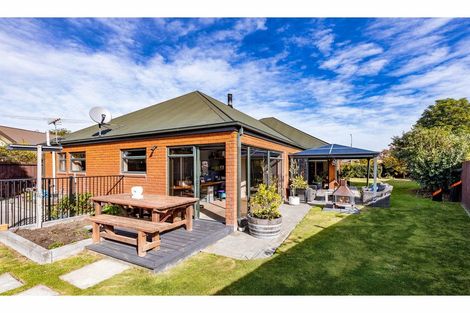 Photo of property in 16 Mansfield Drive, Kaiapoi, 7630