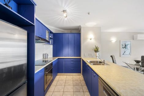 Photo of property in Endeavour Apartments, 21/125u Thorndon Quay, Pipitea, Wellington, 6011