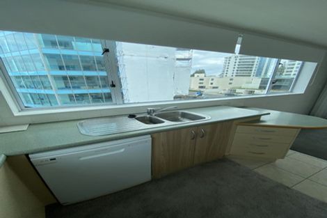 Photo of property in 12 Maunganui Road, Mount Maunganui, 3116