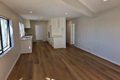 Photo of property in 12 Westergrove Place, West Harbour, Auckland, 0618