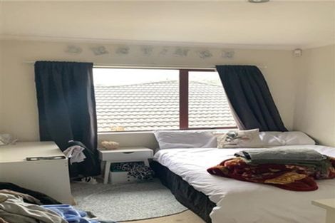 Photo of property in 24 Gendo Avenue, Henderson, Auckland, 0612