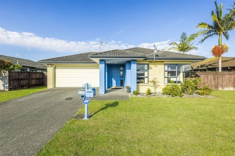Photo of property in 18 Aberdeen Crescent, Wattle Downs, Auckland, 2103