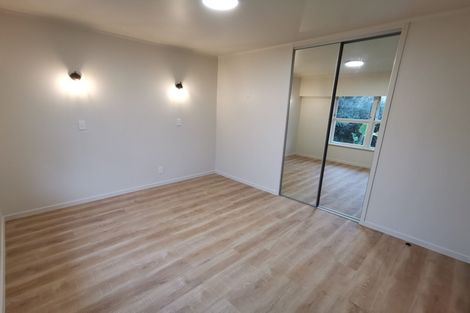 Photo of property in 7a/2 Corrella Road, Belmont, Auckland, 0622