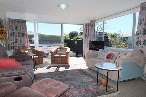 Photo of property in 2/21 Oxford Street, West End, Timaru, 7910