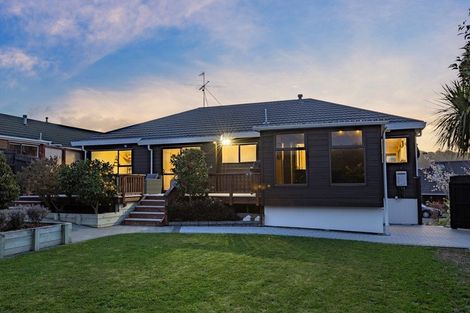 Photo of property in 3 Eclipse Lane, Whitby, Porirua, 5024