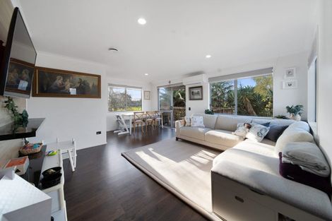 Photo of property in 34a Cramond Drive, Mangere East, Auckland, 2024