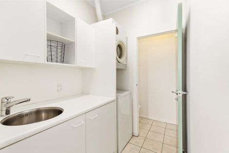 Photo of property in Fernhill Flats, 324u9 The Terrace, Te Aro, Wellington, 6011