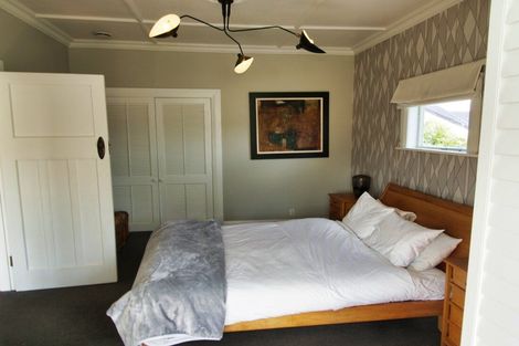 Photo of property in 60 Pembroke Road, Northland, Wellington, 6012