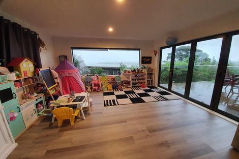 Photo of property in 39 Dakota Avenue, Beach Haven, Auckland, 0626
