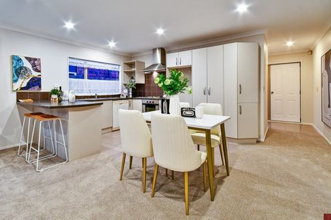Photo of property in 30 Birchlands Road, Flat Bush, Auckland, 2019
