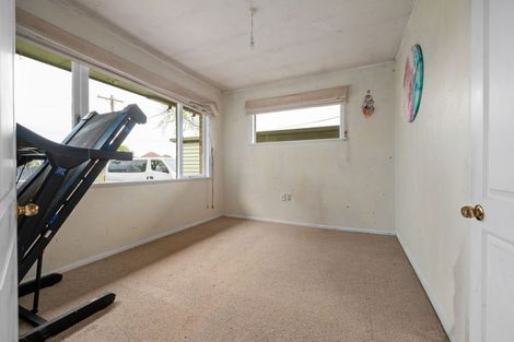 Photo of property in 11 Hilton Road, St Andrews, Hamilton, 3200