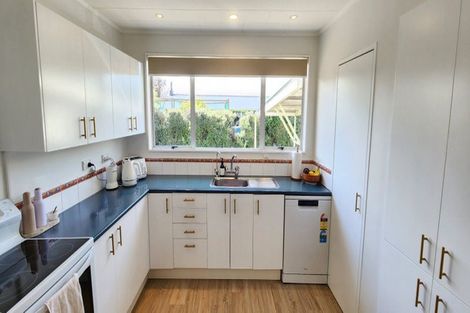 Photo of property in 10 Pitt Street, Normanby, Hawera, 4614