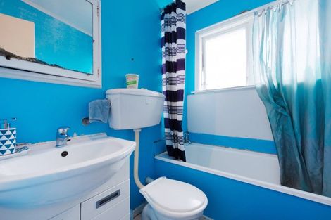 Photo of property in 139u5 Queens Drive, Lyall Bay, Wellington, 6022