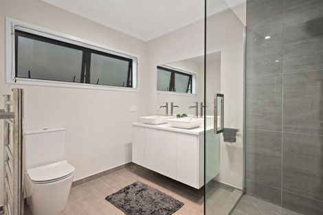 Photo of property in 14 Sacred Kingfisher Road, Hobsonville, Auckland, 0616