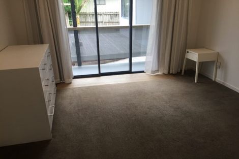 Photo of property in 9 Quo Vadis Place, Red Beach, 0932