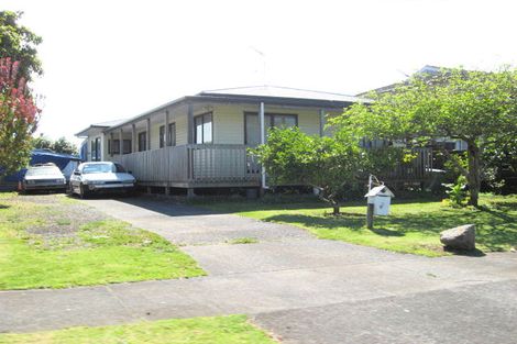 Photo of property in 10 Banbury Place, Mangere Bridge, Auckland, 2022