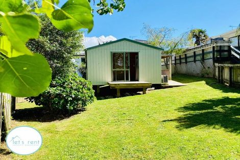 Photo of property in 30 Leaver Place, Weymouth, Auckland, 2103