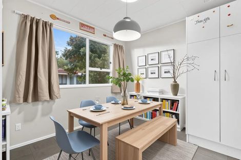 Photo of property in 11 Chrisarda Place, Red Hill, Papakura, 2110