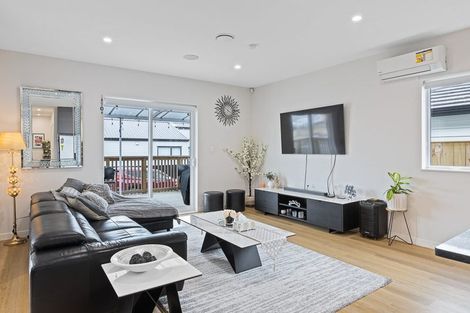Photo of property in 39 Farranfore Road, Opaheke, Papakura, 2113
